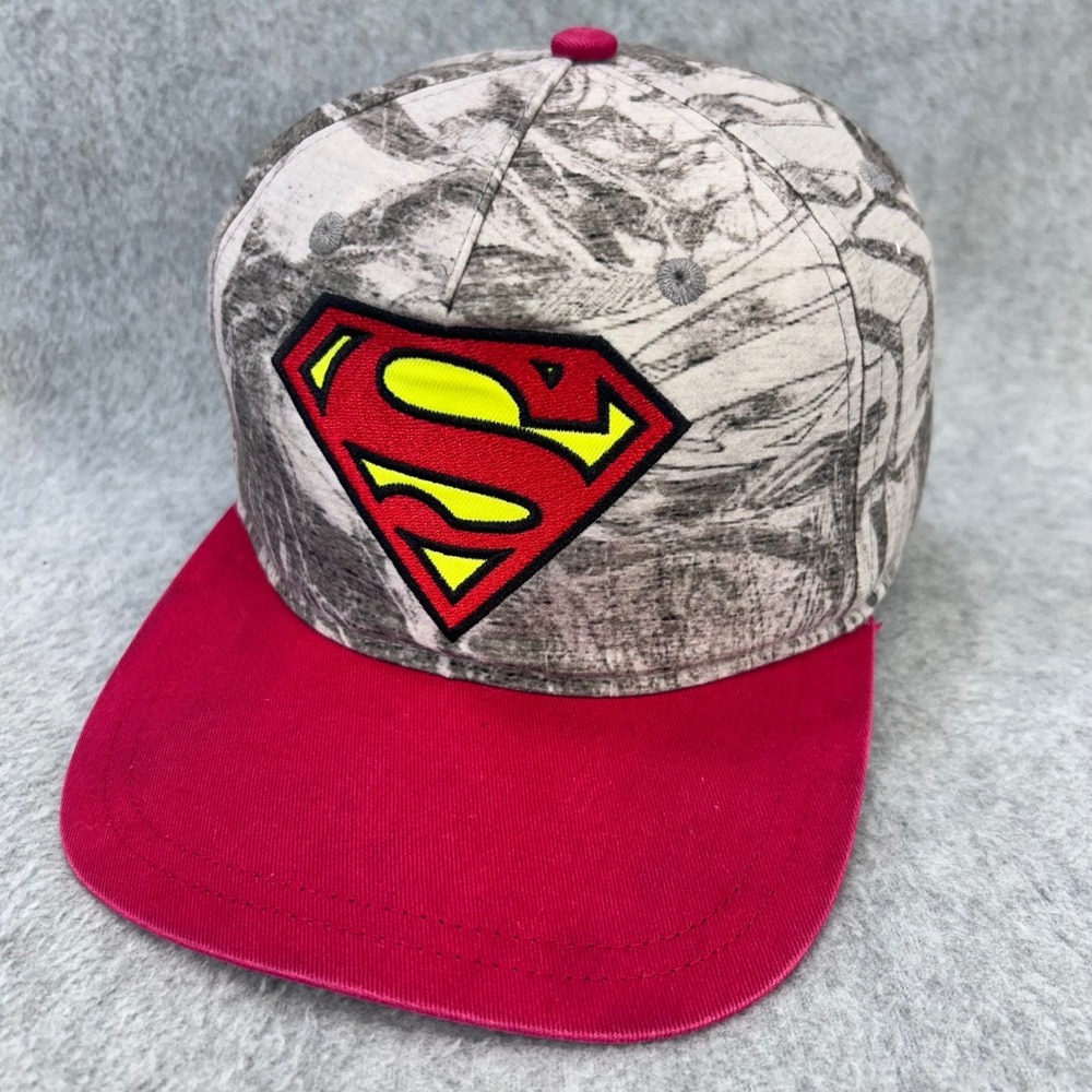 Superman Shield Logo Youth Red Grey DC Comics Snapback Hat Graphic Print OSFM